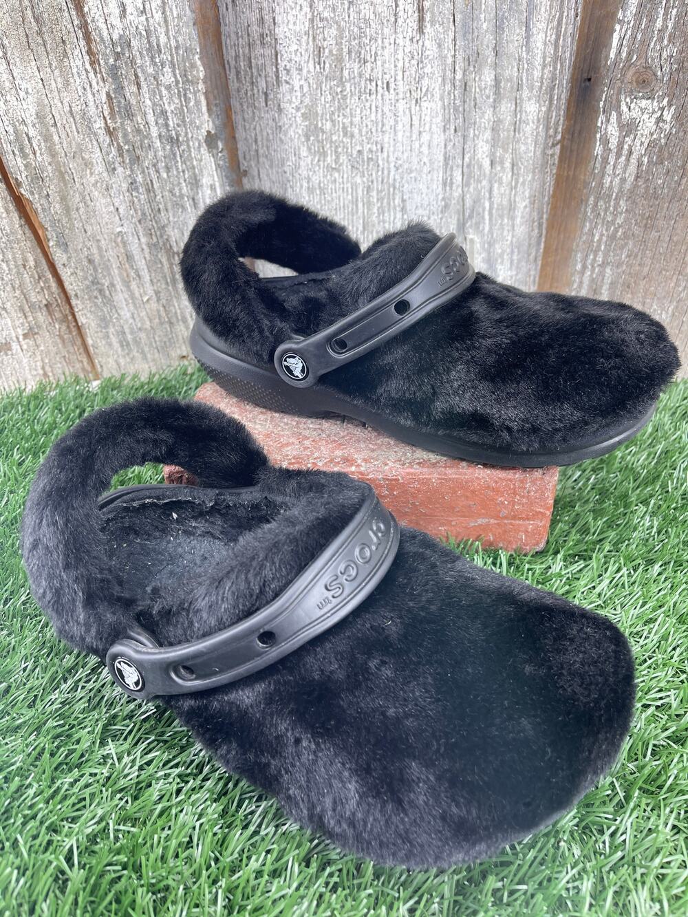 Crocs Classic Fur Sure Slip On Clogs Black Faux Fur Clogs Women's 7